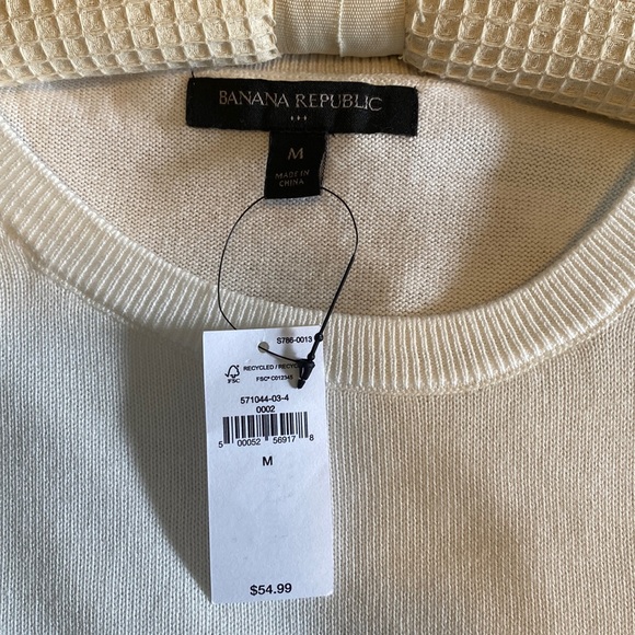 NWT Banana Republic Sleeveless Top - Picture 3 of 4